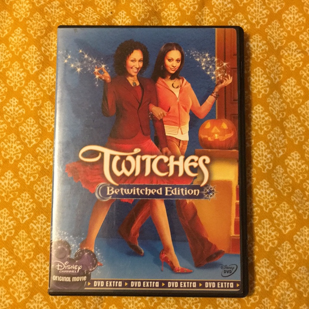 “Twitches” DVD